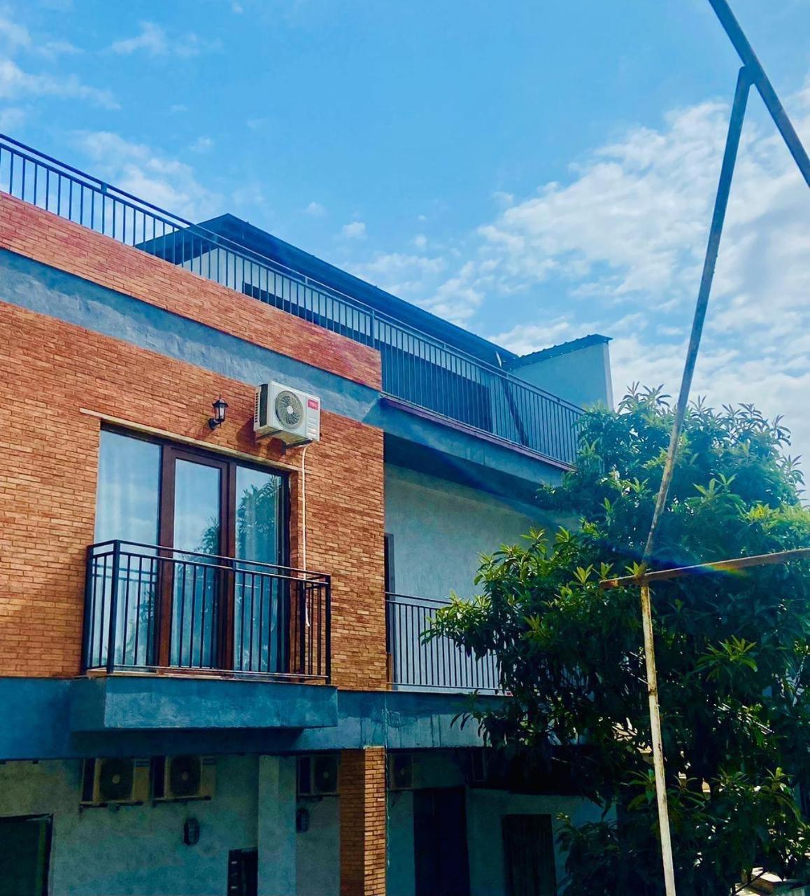 Hotel Garden 第比利斯 外观 照片