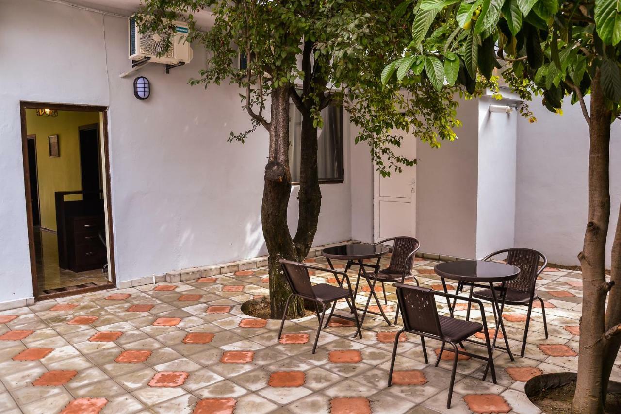 Hotel Garden 第比利斯 外观 照片