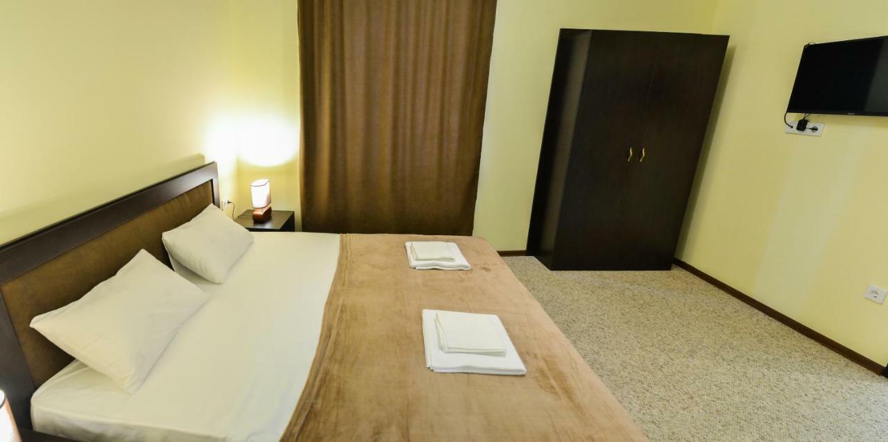 Hotel Garden 第比利斯 外观 照片